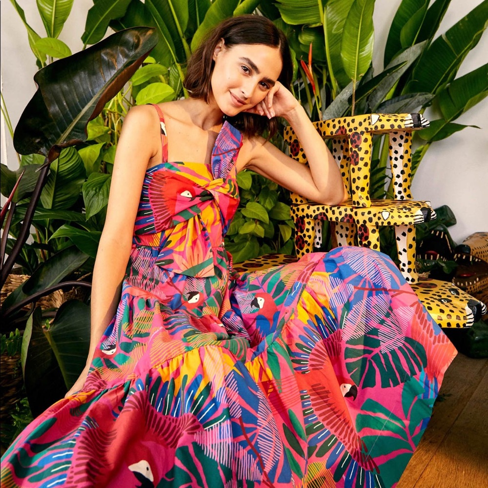 Farm Rio Macaw Bow Top Midi-Dress
Size L | Tags Attached